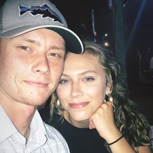 Meet your Posher, Sabrina